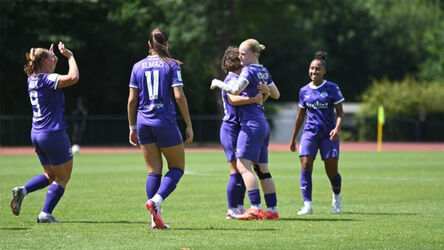 [Bild: SGS-Essen_24-25_Jubel_WA0006_HP-db6ea6c1.jpg]