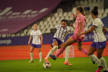 [Bild: SGS-Essen_25-26_Potsi_MLN08334_HP-d3bcf80b.jpg]