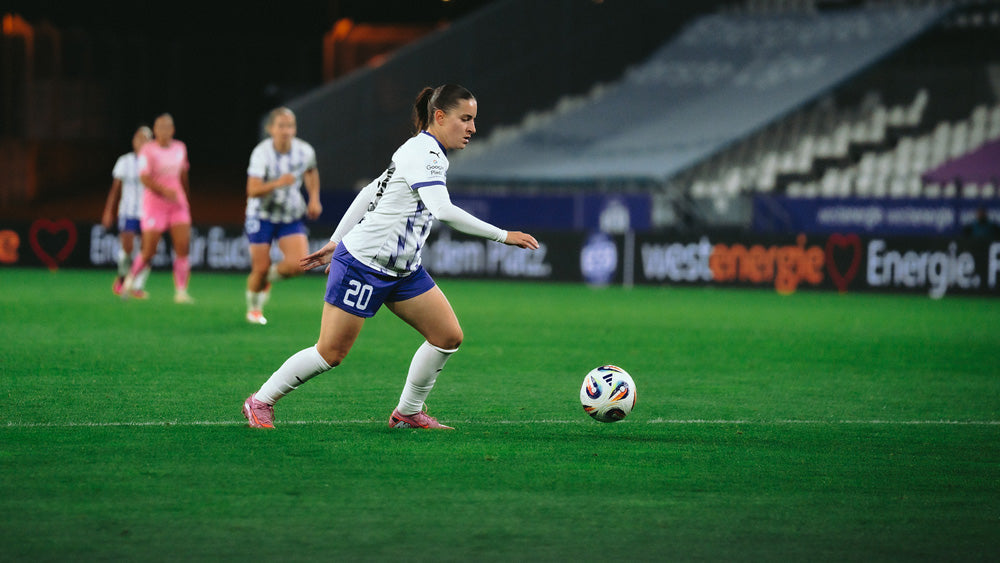 Gute Leistungen beim DFB – Leonie Köpp kehrt erfolgreich von der Länderspielreise zurück