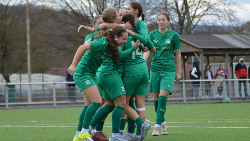 U17 tut sich erst schwer, gewinnt dann aber doch