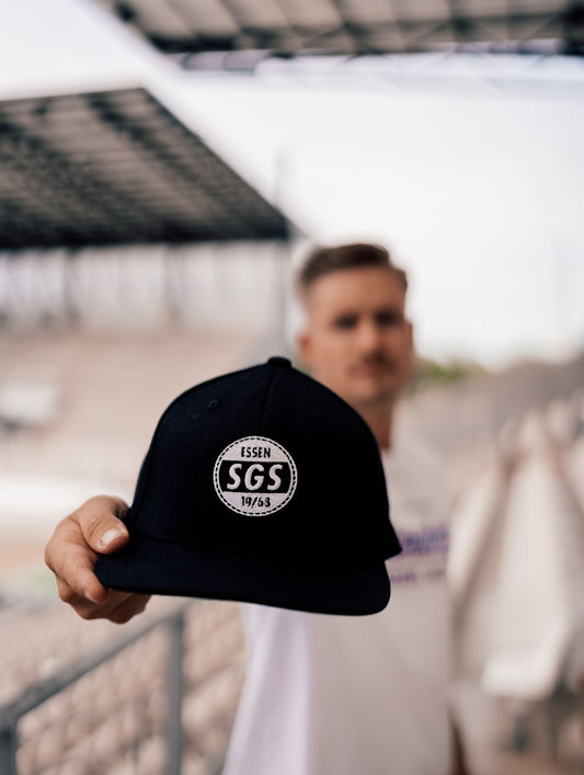 Logo  - Baseball Cap mit Stickerei