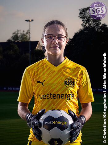Nele Henkel